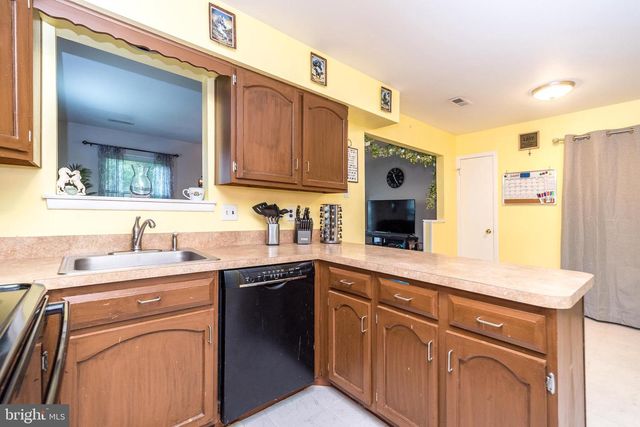 117 CALDERWOOD LN, Mount Laurel, NJ 08054
