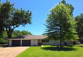 1336 N Greenway Drive, Oklahoma City, OK 73127