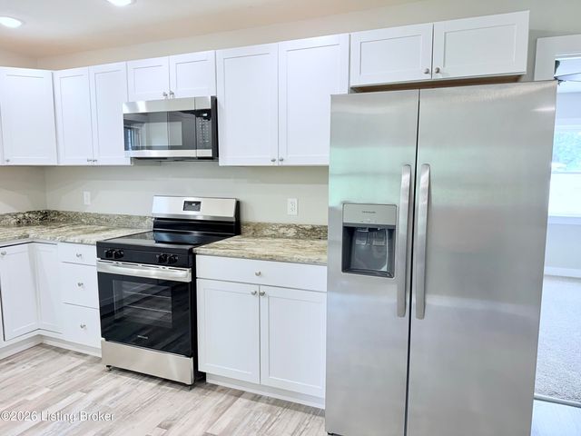 4439 S Wilson Rd, Elizabethtown, KY 42701