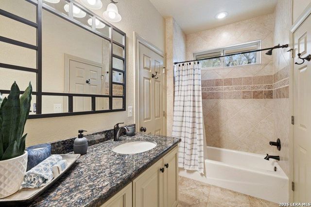 232 Crooked Oak, Round Mountain, TX 78663