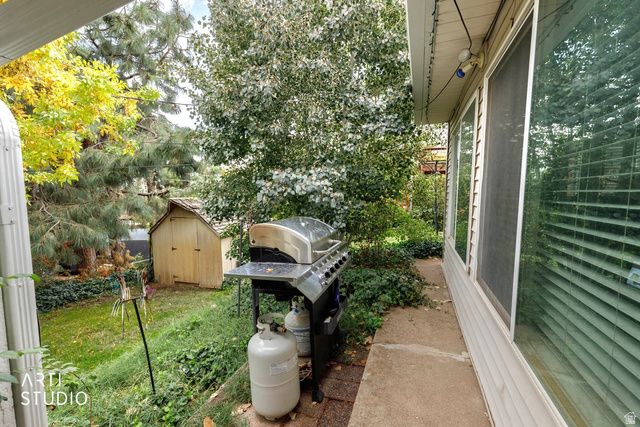 915 HISLOP DR, Ogden, UT 84404