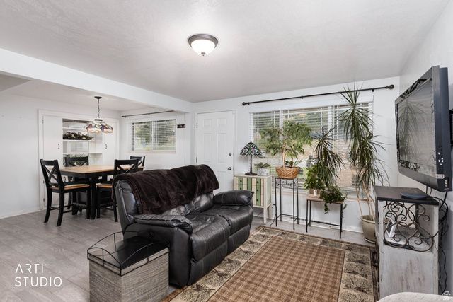 915 HISLOP DR, Ogden, UT 84404