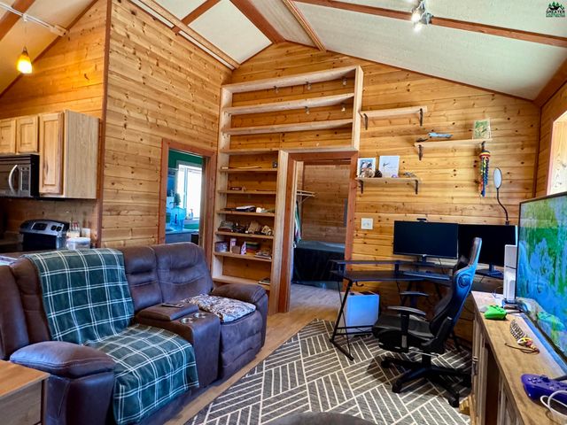 255 HENRIK COURT, Fairbanks, AK 99712