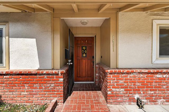 1401 Wyant Way, Sacramento, CA 95864