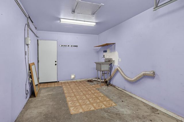 1401 Wyant Way, Sacramento, CA 95864