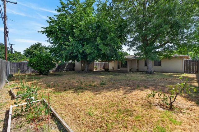 1401 Wyant Way, Sacramento, CA 95864