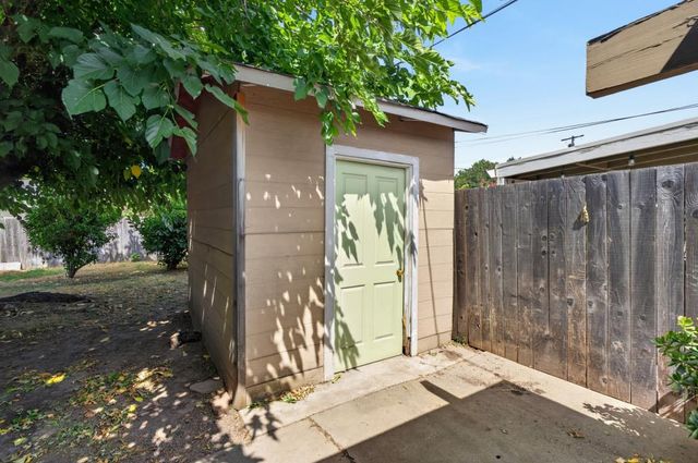 1401 Wyant Way, Sacramento, CA 95864