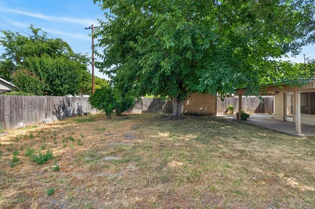 1401 Wyant Way, Sacramento, CA 95864