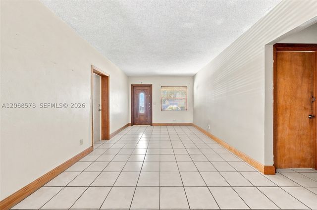6710 SW 29th St, Miami, FL 33155