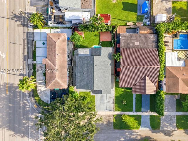 6710 SW 29th St, Miami, FL 33155