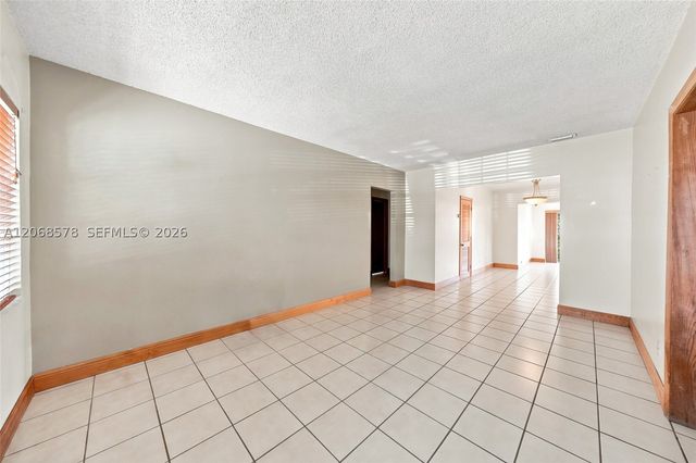 6710 SW 29th St, Miami, FL 33155