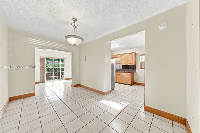 6710 SW 29th St, Miami, FL 33155
