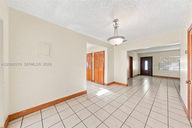 6710 SW 29th St, Miami, FL 33155