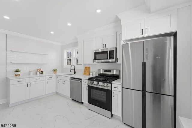 56 Diven St, Springfield Twp., NJ 07081