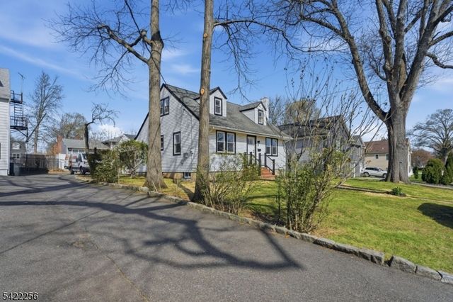 56 Diven St, Springfield Twp., NJ 07081