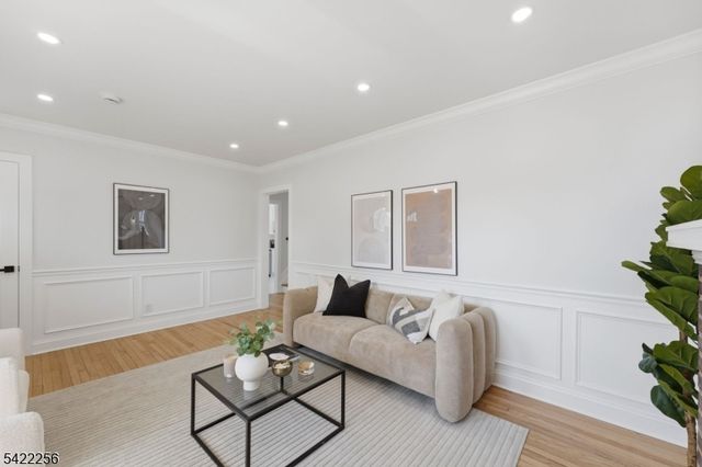 56 Diven St, Springfield Twp., NJ 07081