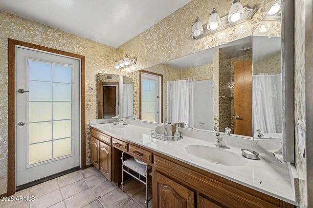 3429 S LOLA Lane, Tempe, AZ 85282