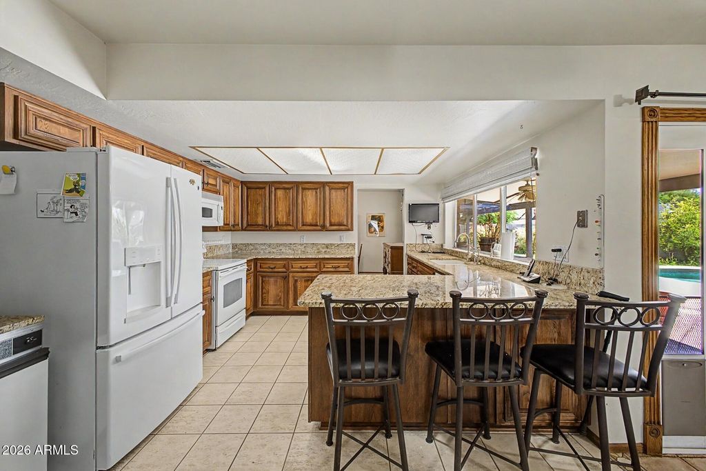 Image 12 of property listing at 3429 S LOLA Lane, Tempe, AZ 85282