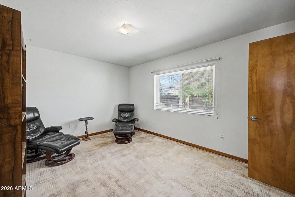 Image 23 of property listing at 3429 S LOLA Lane, Tempe, AZ 85282