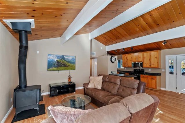 31435 Oakleaf, Running Springs, CA 92382