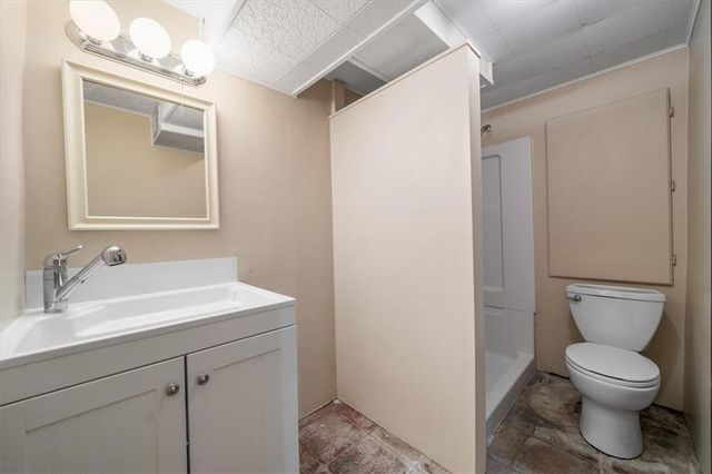 701 SW 16th Street, Blue Springs, MO 64015