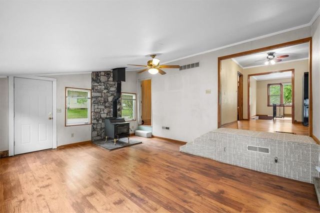 701 SW 16th Street, Blue Springs, MO 64015