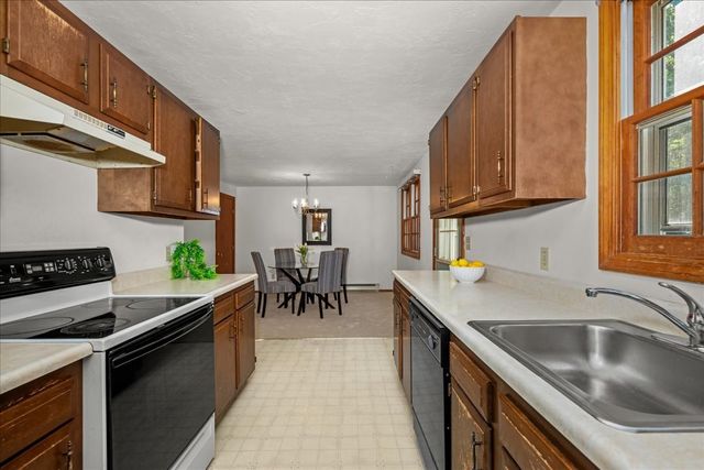 40 Lexington Road 40, Millbury, MA 01527