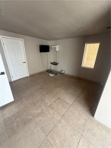 5062 Blanton Drive, Las Vegas, NV 89122