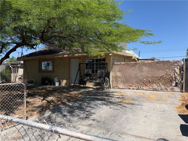 5062 Blanton Drive, Las Vegas, NV 89122