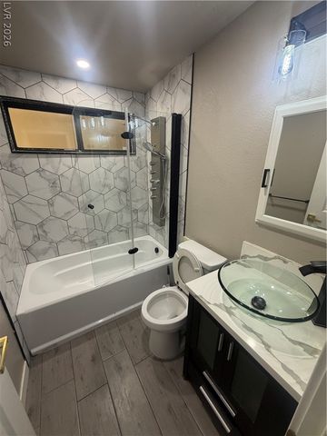 5062 Blanton Drive, Las Vegas, NV 89122