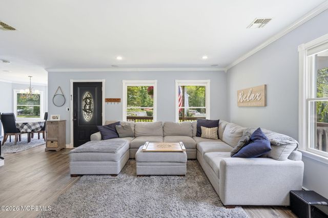 482 Clifton Avenue, Bayville, NJ 08721