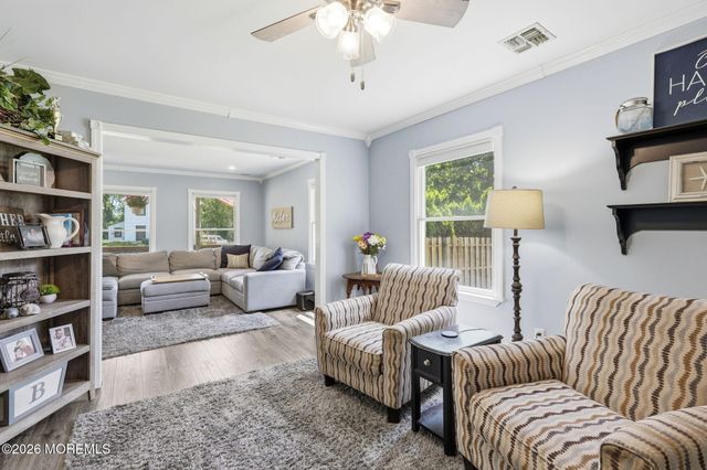 482 Clifton Avenue, Bayville, NJ 08721