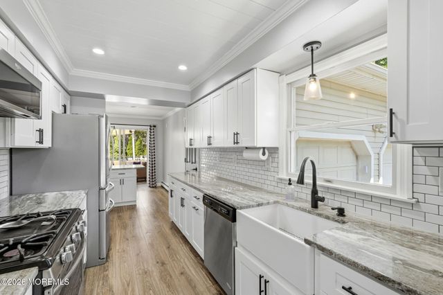 482 Clifton Avenue, Bayville, NJ 08721