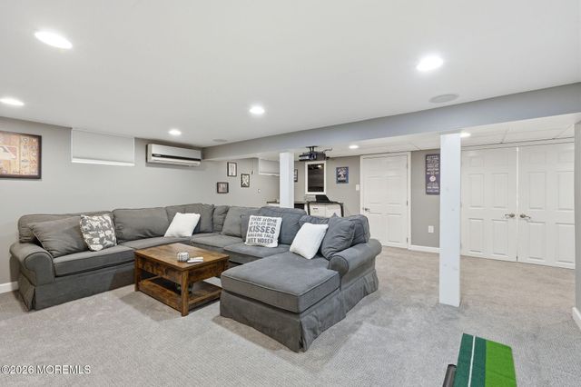 482 Clifton Avenue, Bayville, NJ 08721