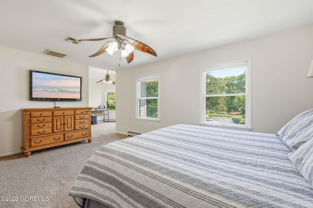 482 Clifton Avenue, Bayville, NJ 08721