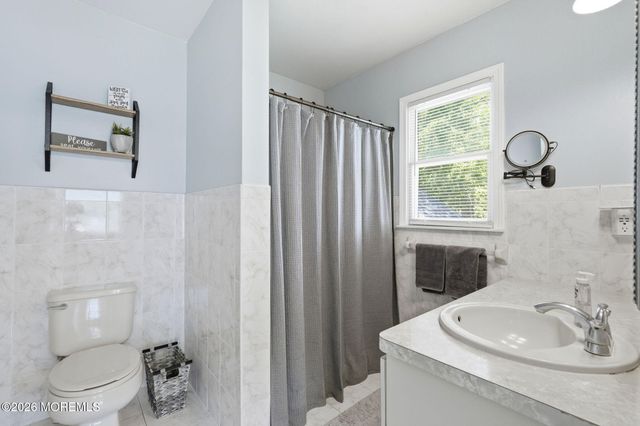 482 Clifton Avenue, Bayville, NJ 08721