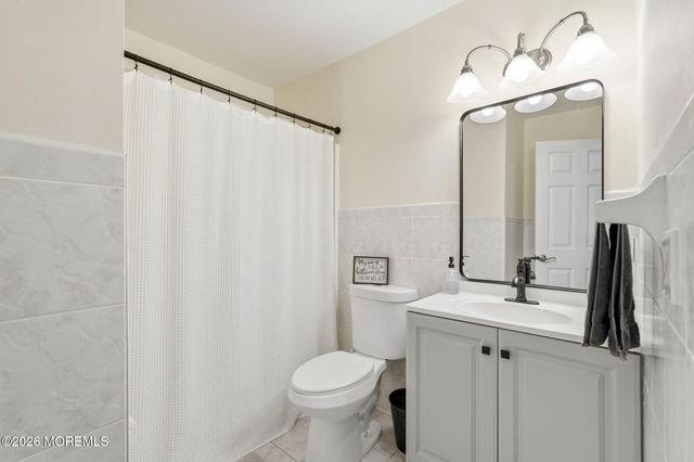 482 Clifton Avenue, Bayville, NJ 08721