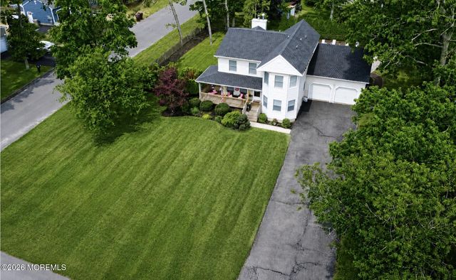 482 Clifton Avenue, Bayville, NJ 08721
