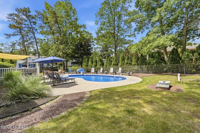 482 Clifton Avenue, Bayville, NJ 08721