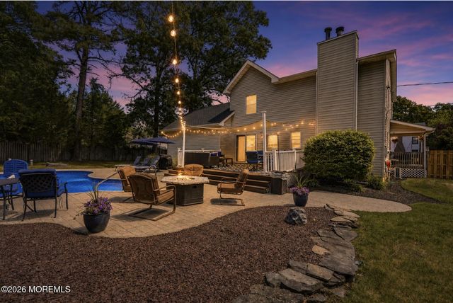 482 Clifton Avenue, Bayville, NJ 08721