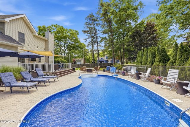 482 Clifton Avenue, Bayville, NJ 08721