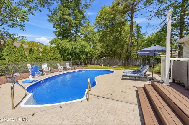 482 Clifton Avenue, Bayville, NJ 08721