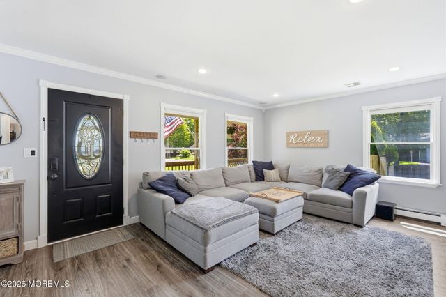 482 Clifton Avenue, Bayville, NJ 08721
