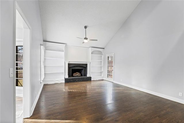 1925 E 153rd Terrace, Olathe, KS 66062