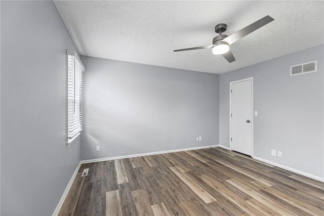 1925 E 153rd Terrace, Olathe, KS 66062