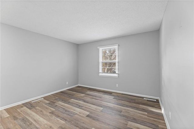 1925 E 153rd Terrace, Olathe, KS 66062