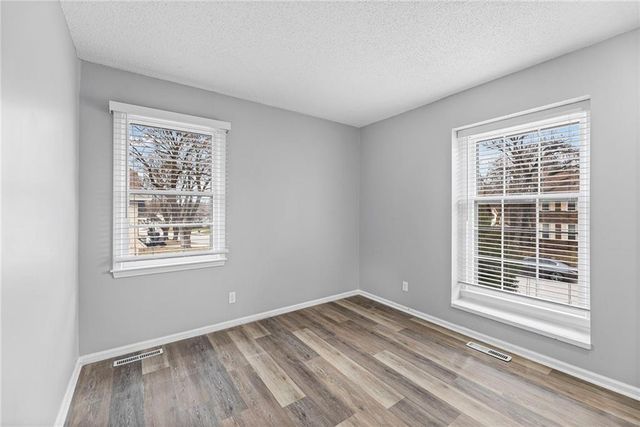 1925 E 153rd Terrace, Olathe, KS 66062