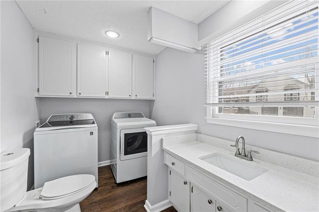 1925 E 153rd Terrace, Olathe, KS 66062