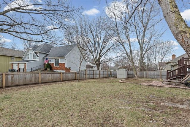 1925 E 153rd Terrace, Olathe, KS 66062