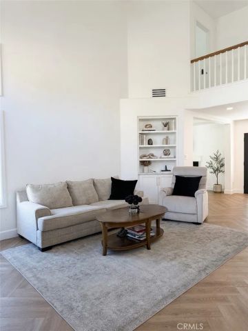 812 Poppyseed, Corona, CA 92881